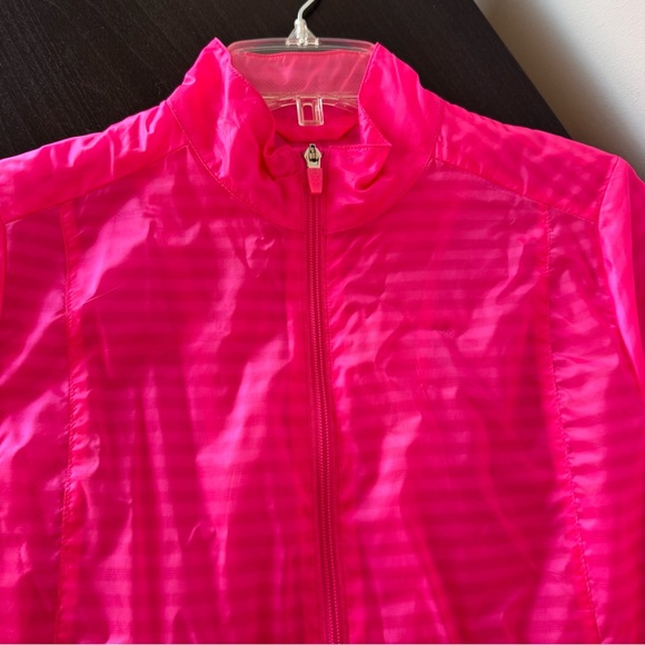 Lady Hagen Lightweight Golf Windbreaker Jacket
Size Medium - Picture 3 of 11
